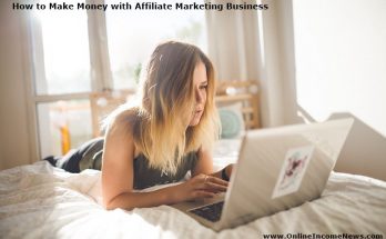 woman on bed with computer doing affiliate marketing business